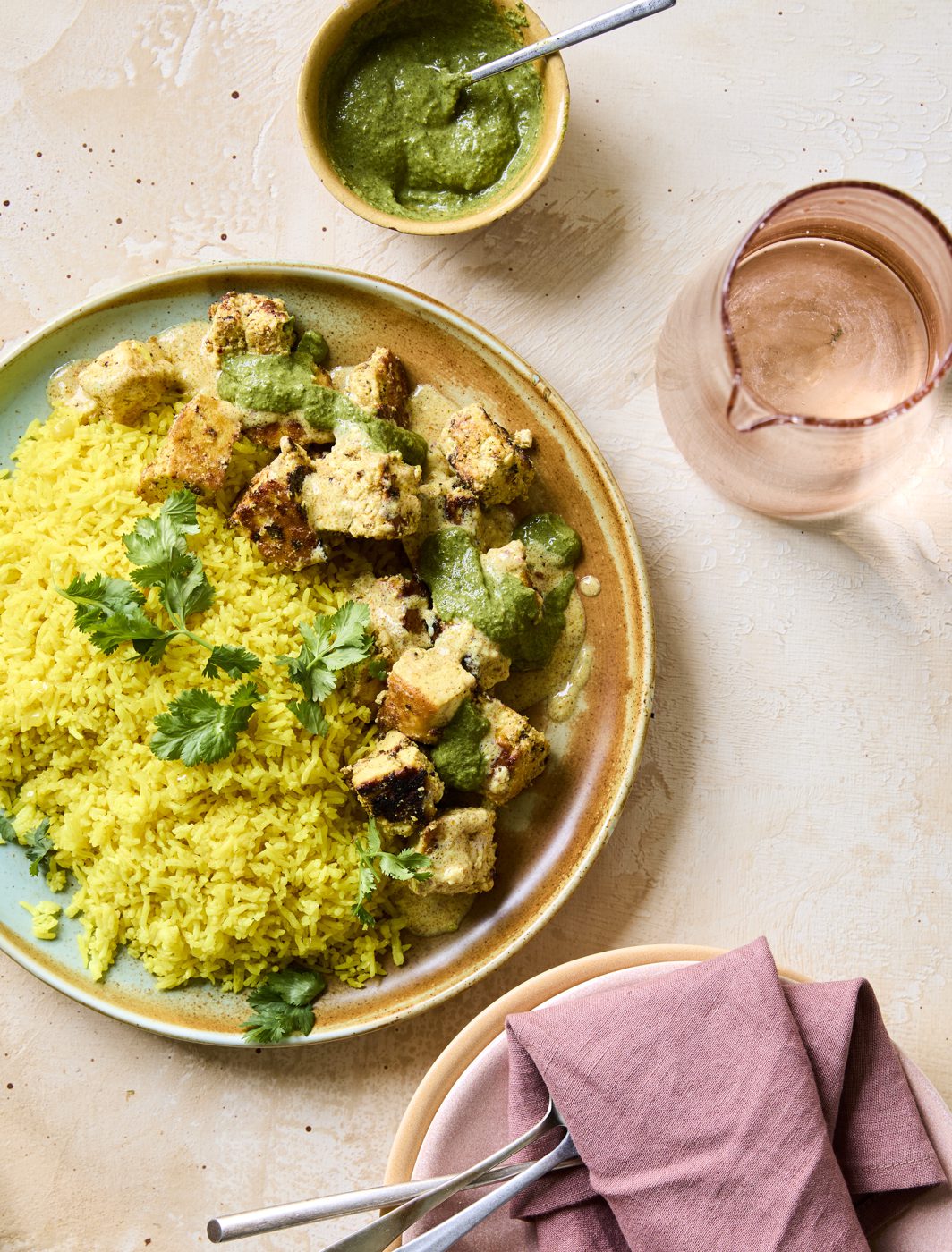 Tandooritofu met kurkumarijst